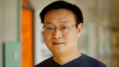 Headshot of Wei Lu